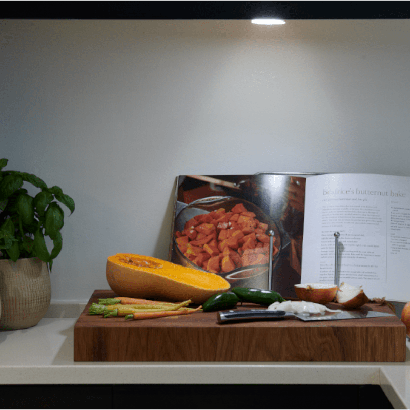 Everglow Rechargeable Emergency Bulb view 3